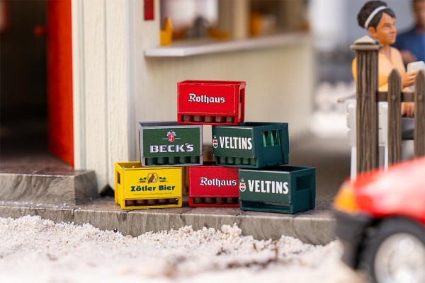 20 Bierkästen mit Flaschen
