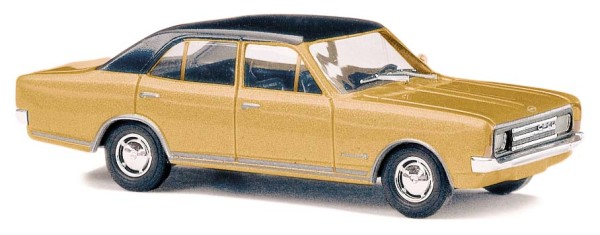 Opel Rekord C, gold, Baujahr 1966