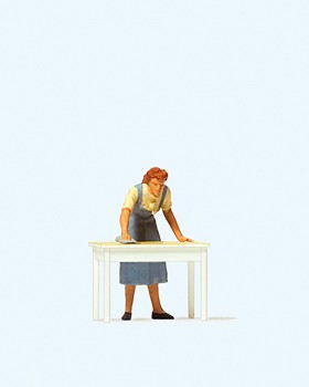 Hausfrau, Tisch wischend
