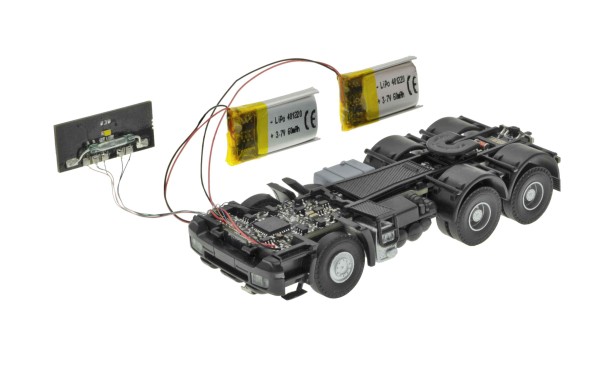 H0-MB Actros 3-achsig Fahrwerk, Basis