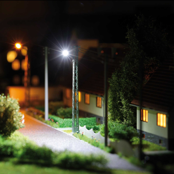 Gittermastleuchte weiß oval