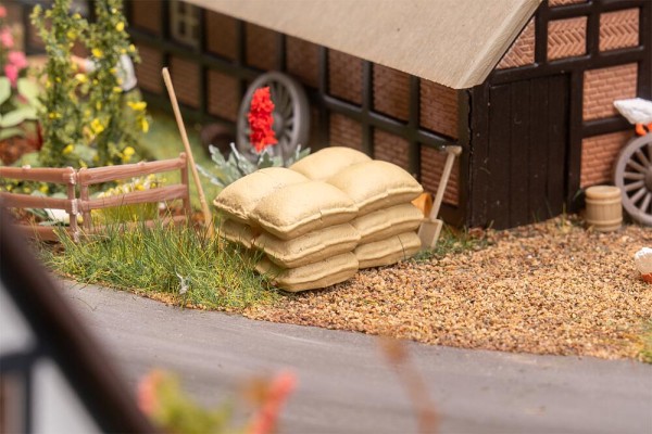 30 Säcke, gestapelt