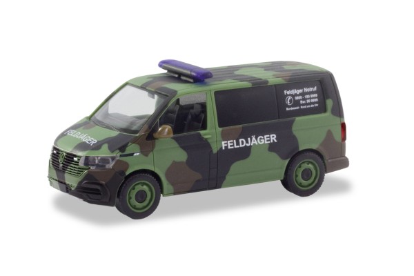 VW T 6.1 Bus Feldjäger flecktarn