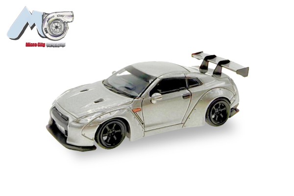 Nissan GTR 35, silber