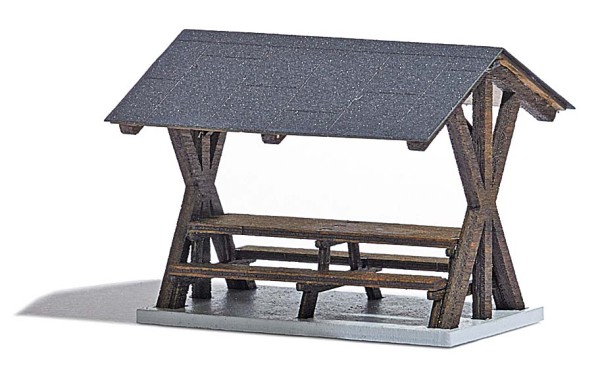 H0-ßberdachter Rastplatz