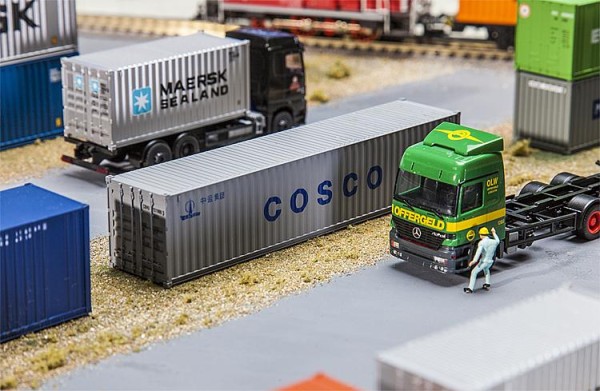 H0-40 Container COSCO