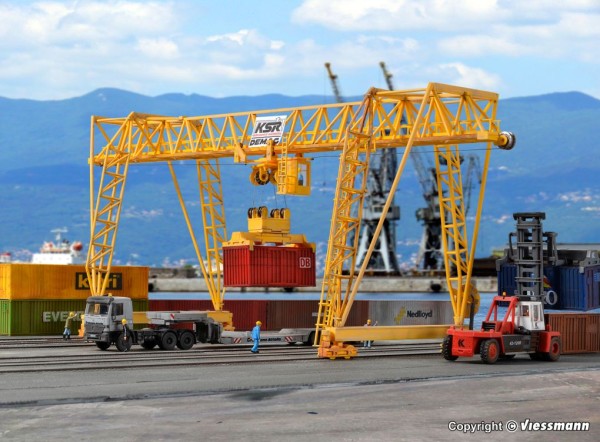 H0-DEMAG Containerkran