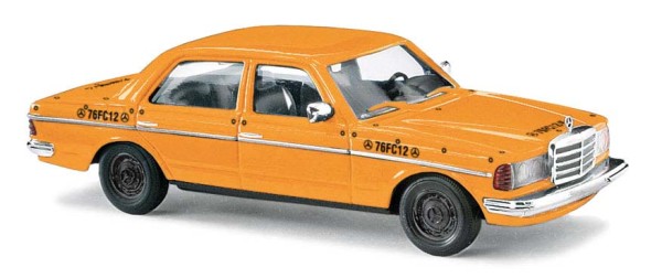 Mercedes-Benz W123 Limousine Crashtest