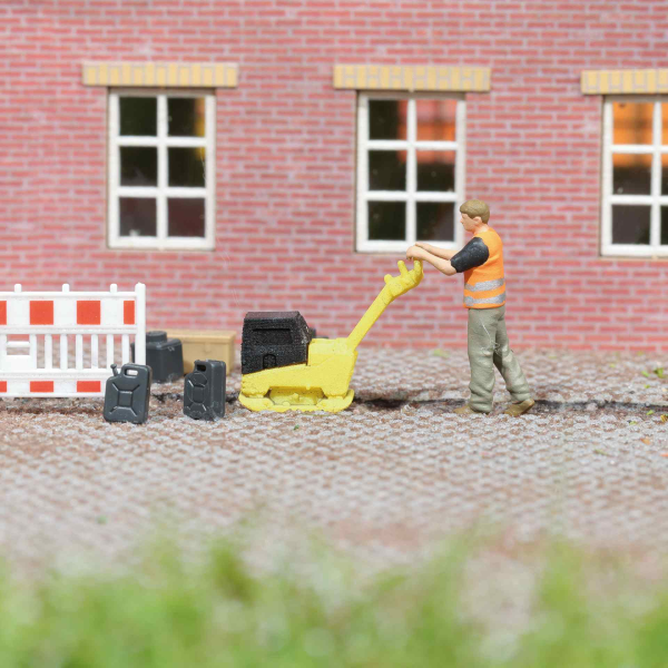 Action-Set: Profi an Rüttelplatte