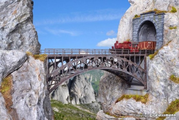 H0-Stahlbogenbrücke Schlossbach, gerade