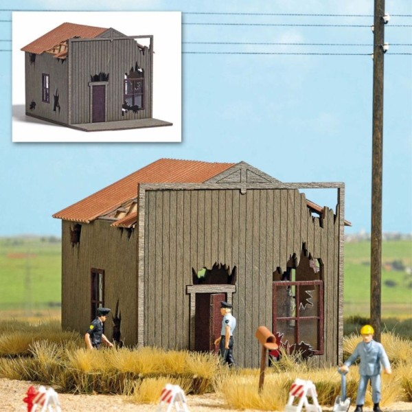 H0-US Verfallenes Haus