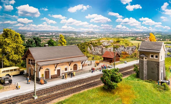 H0-Aktions-Set: Bahnhof-Set Susch