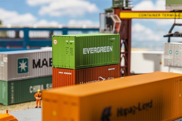 H0-20 Container EVERGREEN