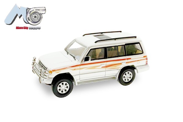 Mitsubishi Pajero, weiß