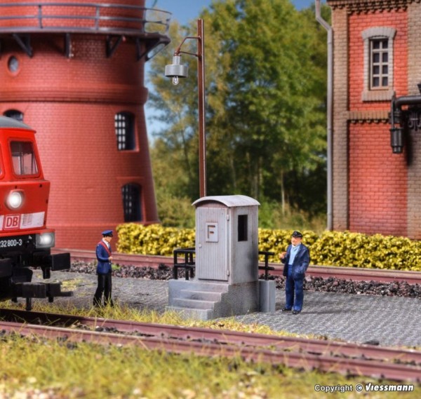 H0-Fernsprechhaus mit Treppenaufgang