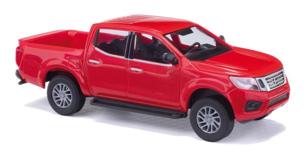 Nissan Navara rot, 2015