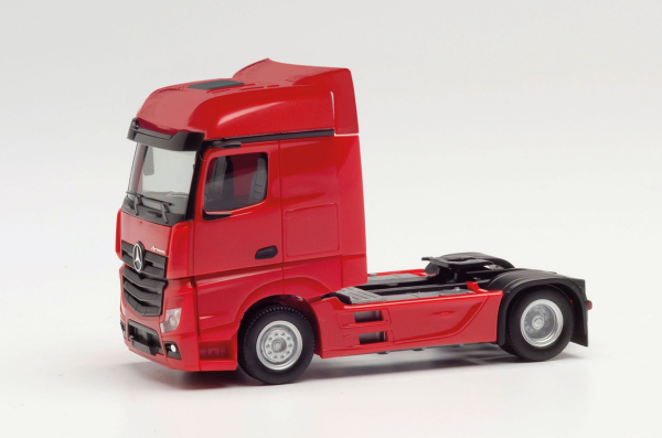 MB Actros`18 Bigspace, Zugmaschine rot