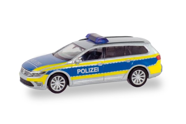VW Passat Variant Polizei Niedersachsen