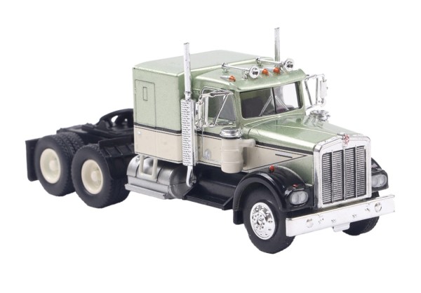 Kenworth W900 Sattelzugmaschine, grün