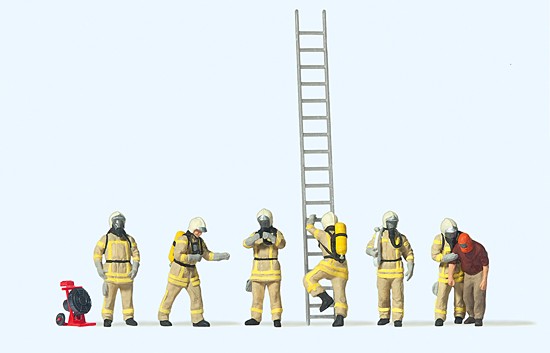 H0-Feuerwehrleute in Einsatzkleidung