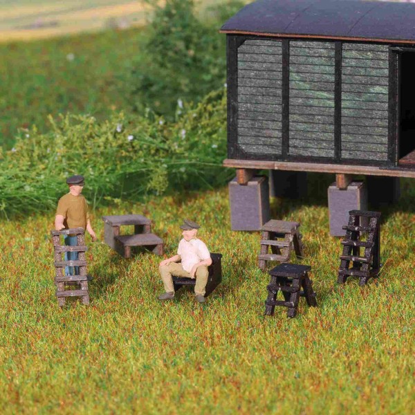 Aufstiege und Leitern